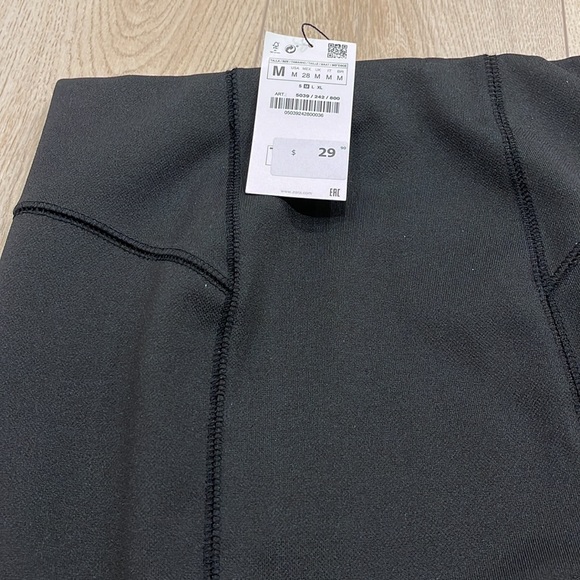 BNWT - Black Pencil Skirt - Picture 2 of 3